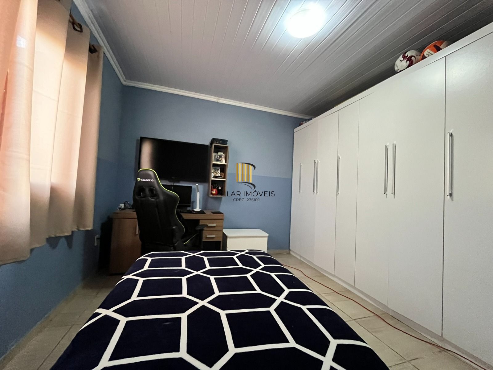 Casa 3 dormitorios com amplo patio