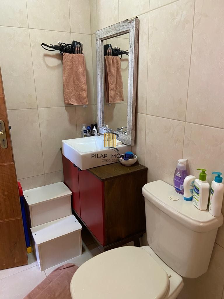 Casa 3 dormitórios no bairro Parque 35