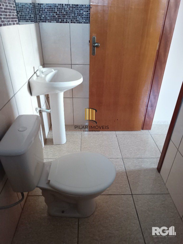 Casa 2 dormitórios no bairro Jardim dos Lagos