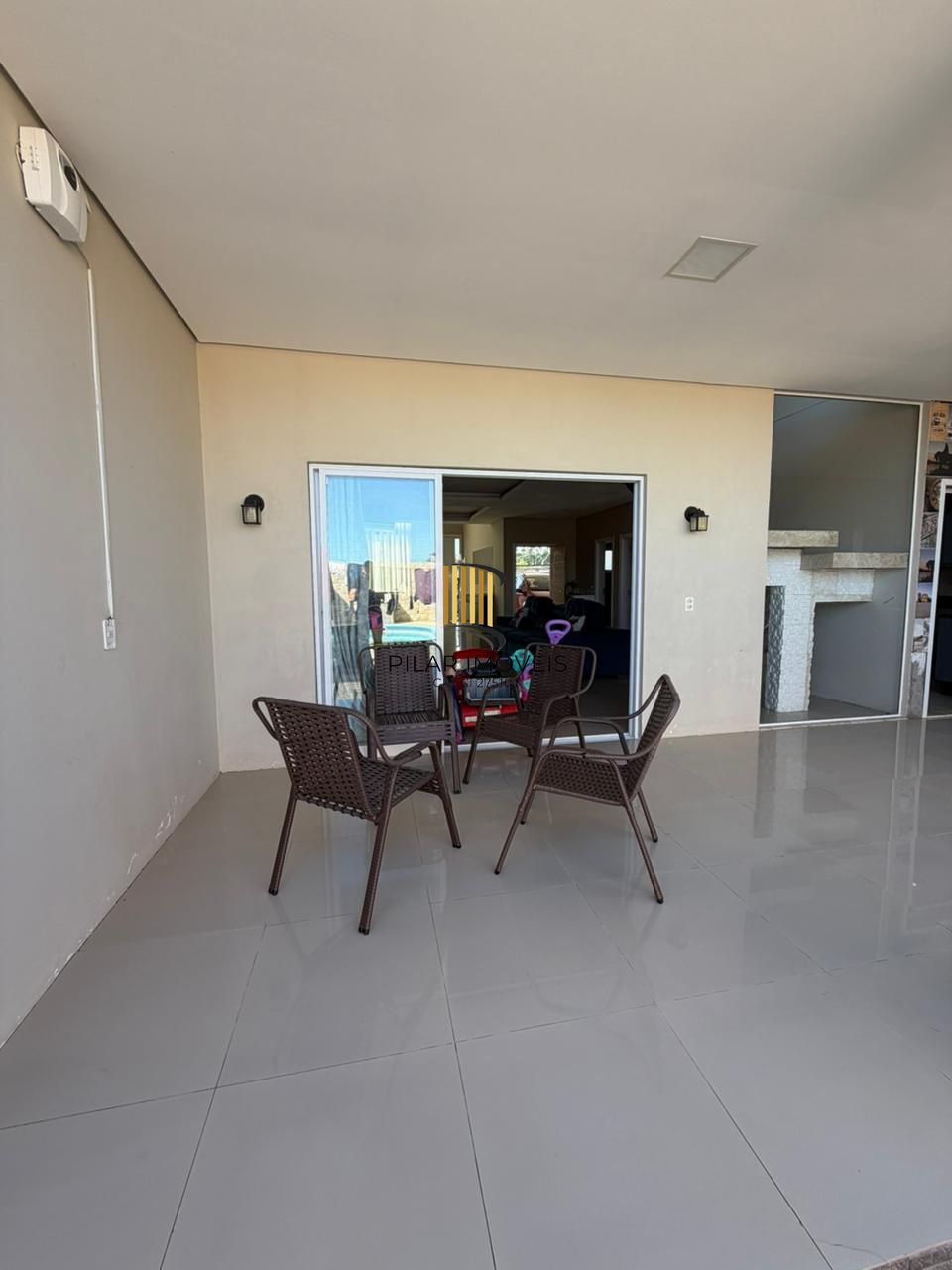 Linda casa 3 dormitorios com 1 suite