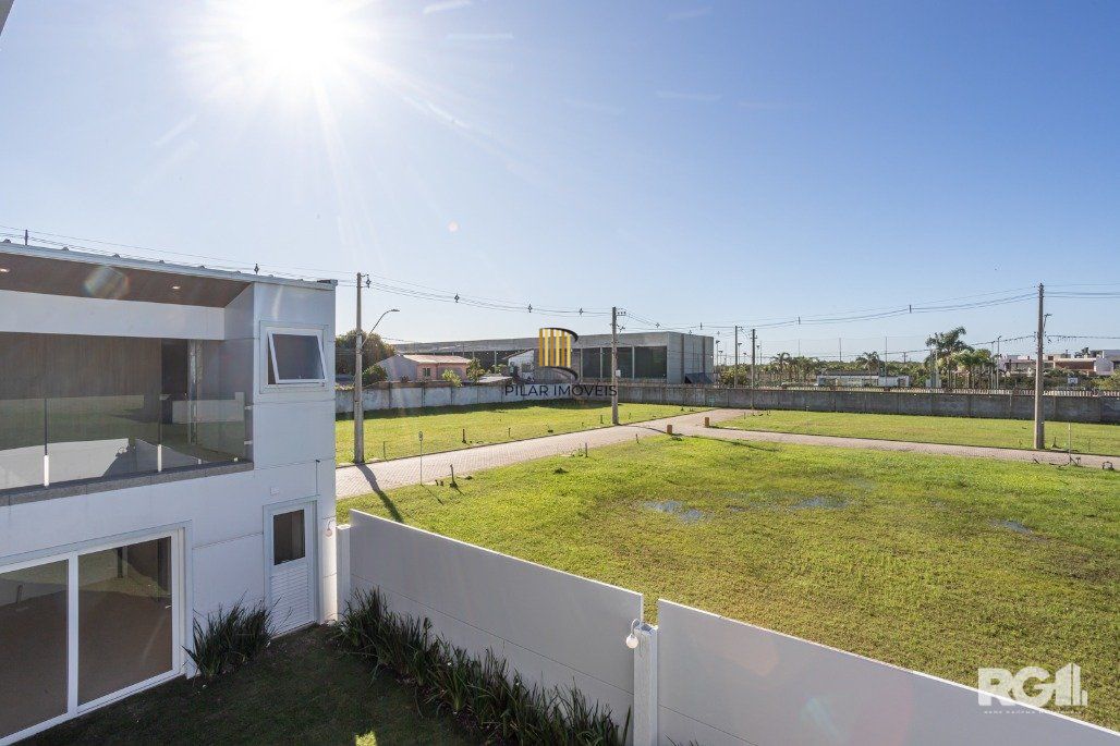 Casa de Condomínio 3 dormitórios no bairro Sans Souci