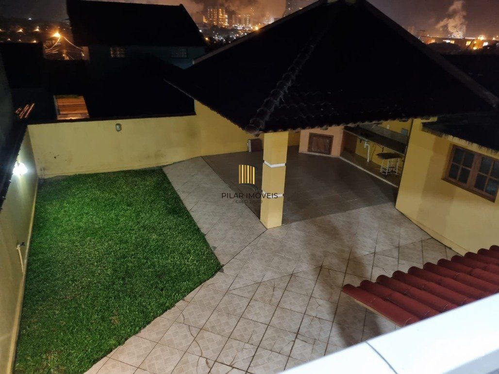 Casa 4 dormitórios no bairro Ermo