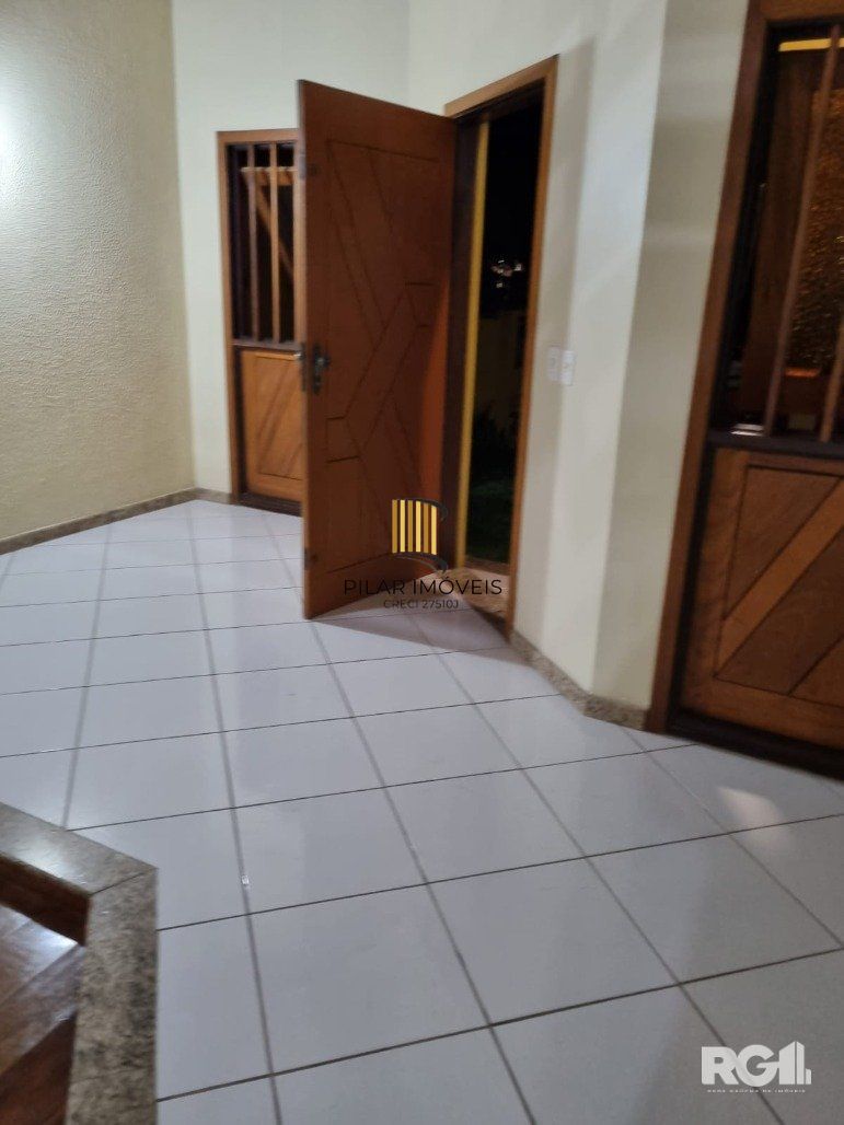 Casa 4 dormitórios no bairro Ermo