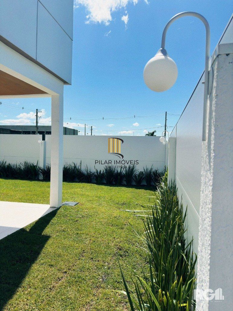 Casa de Condomínio 3 dormitórios no bairro Sans Souci
