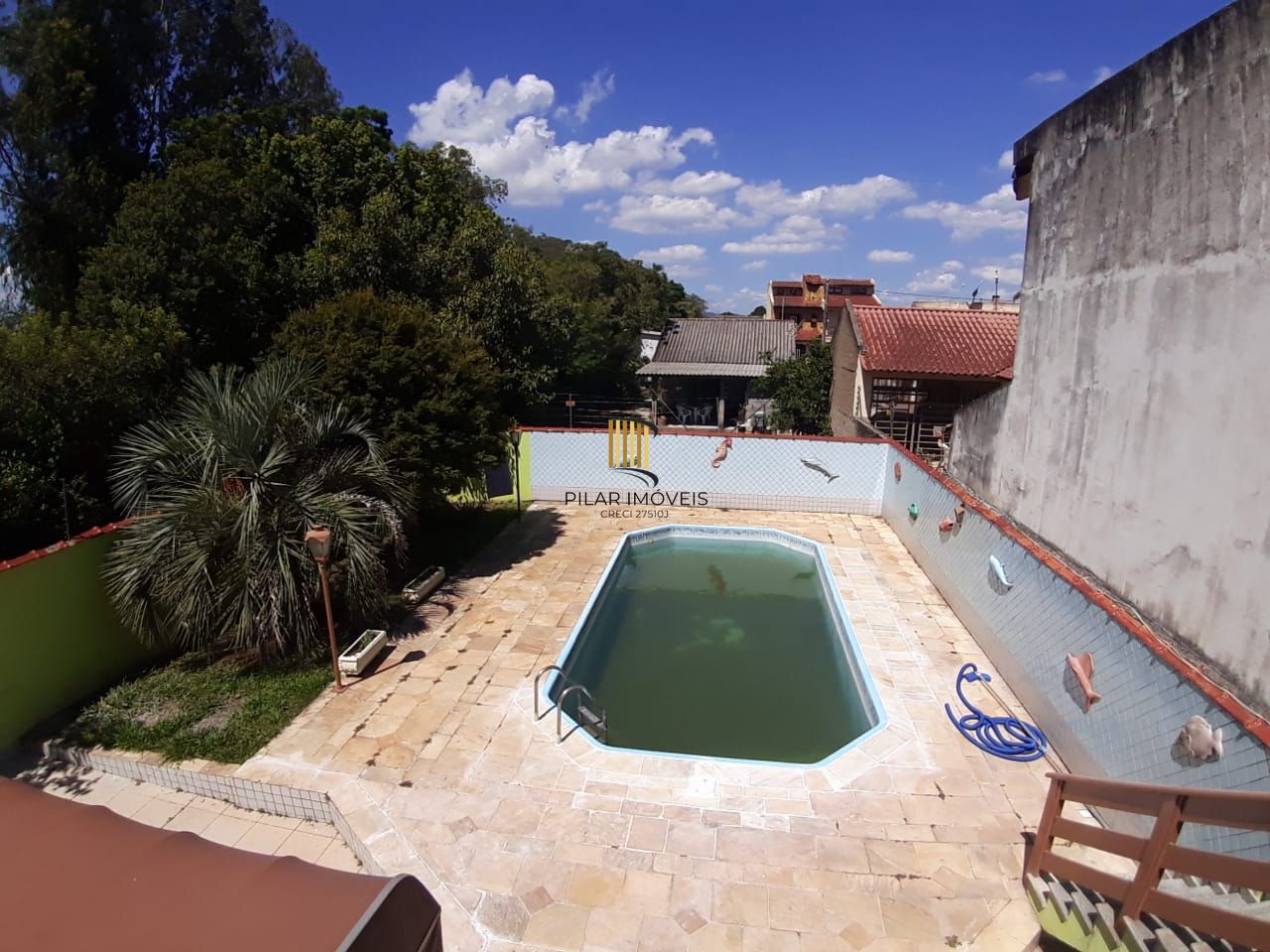 Casa com 4 dormitorios com 2 suites