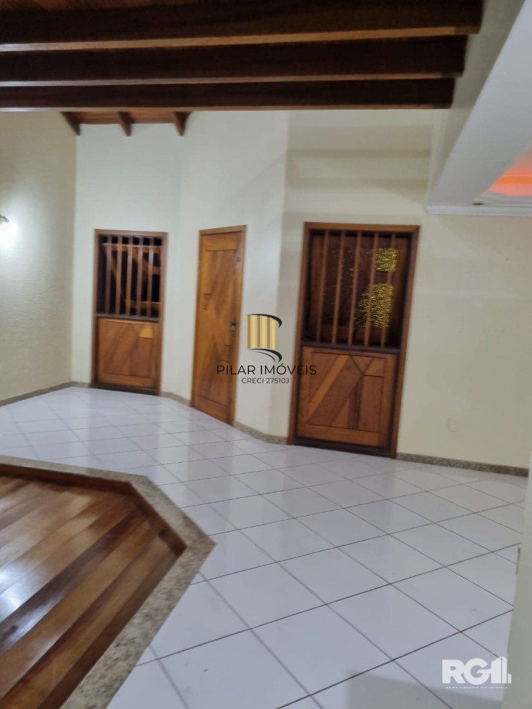 Casa 4 dormitórios no bairro Ermo