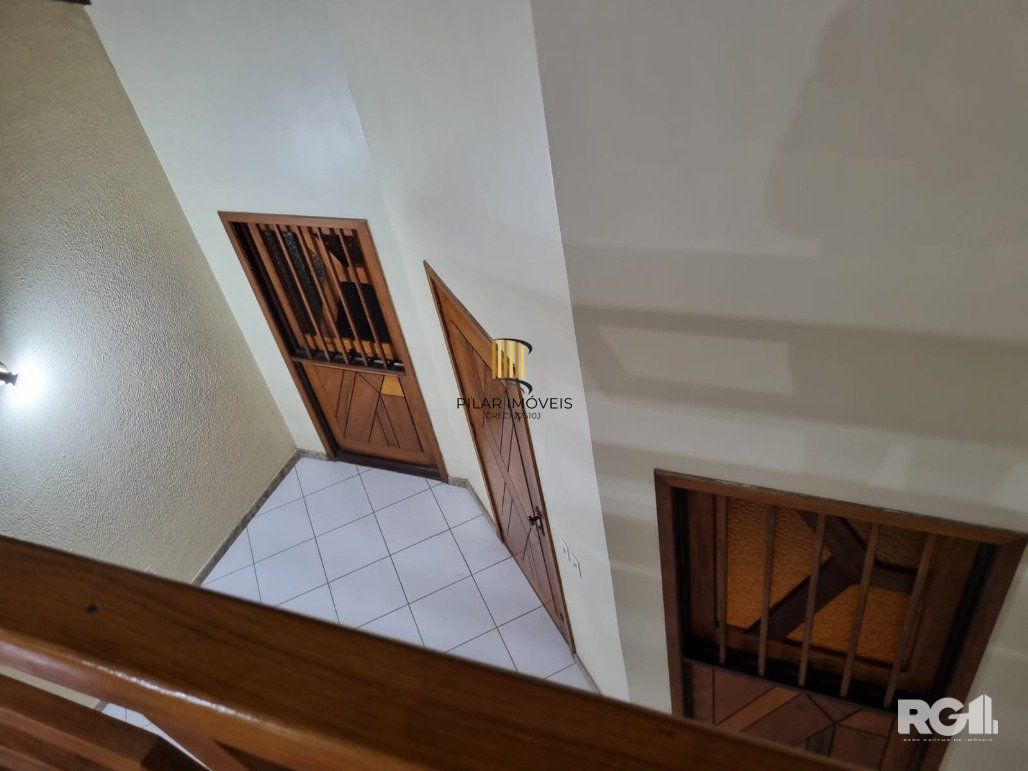 Casa 4 dormitórios no bairro Ermo