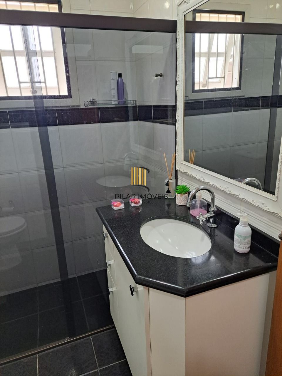 Sobrado 4 dormitorios com Excelente localização