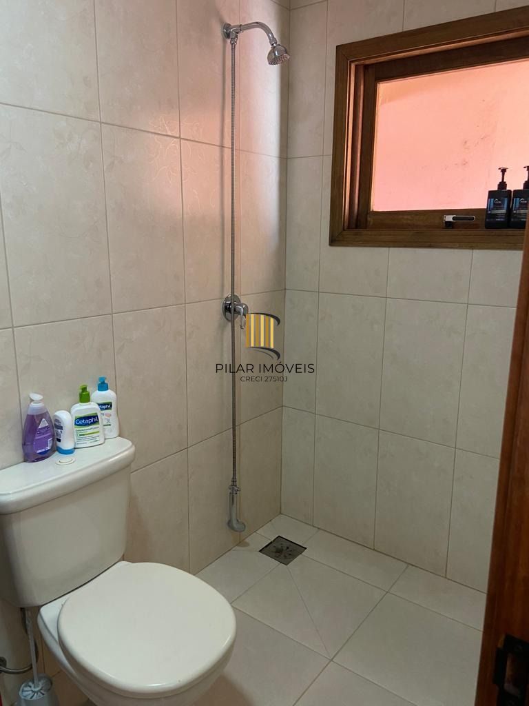 Casa 3 dormitórios no bairro Parque 35