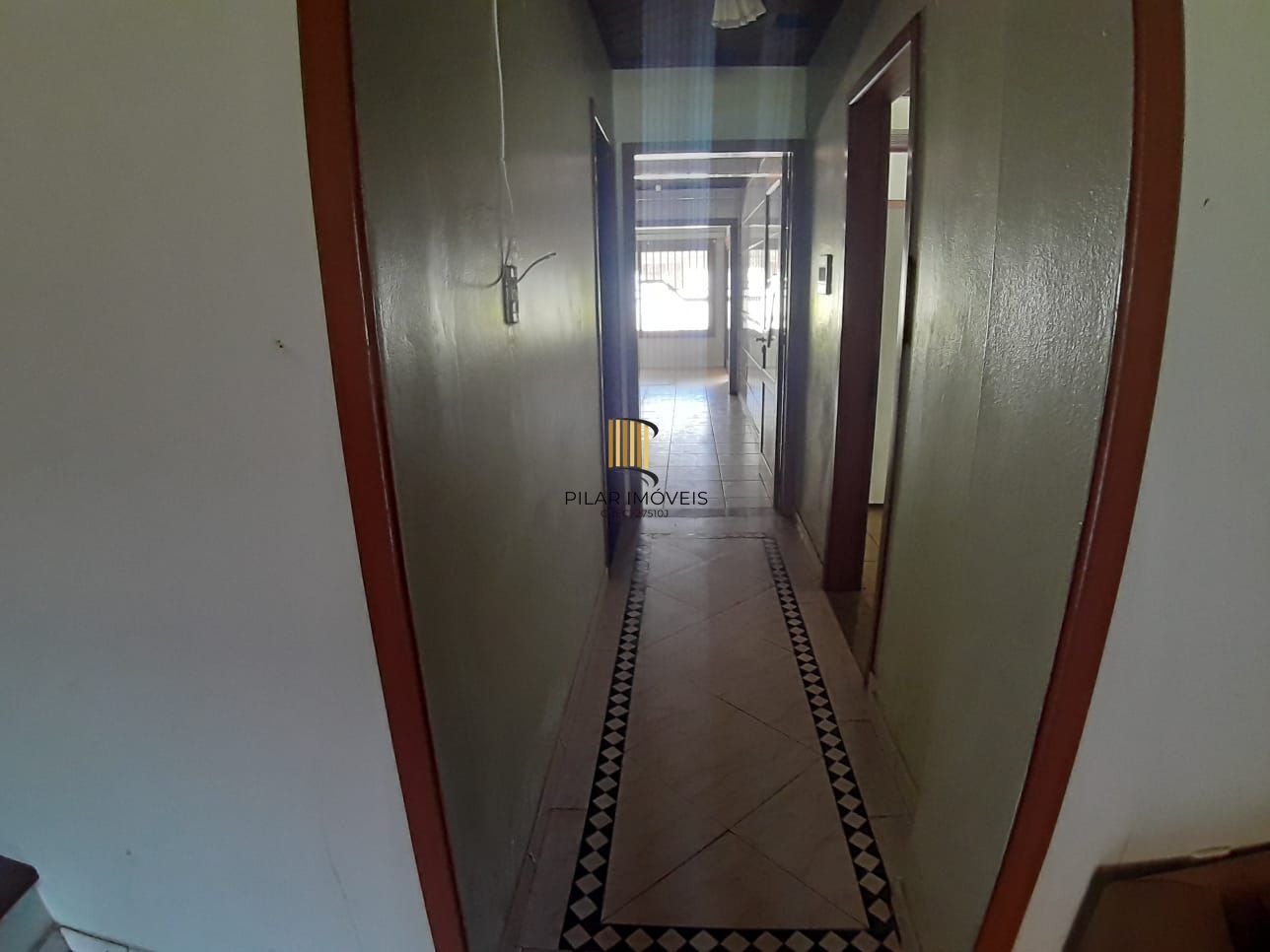 Casa com 4 dormitorios com 2 suites