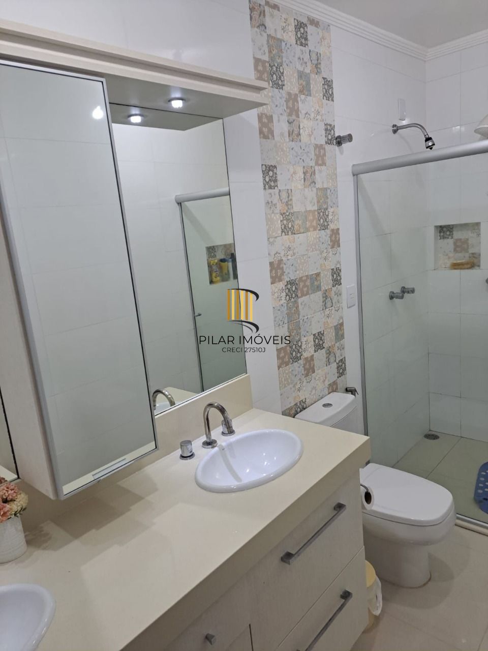 Sobrado 4 dormitorios com Excelente localização