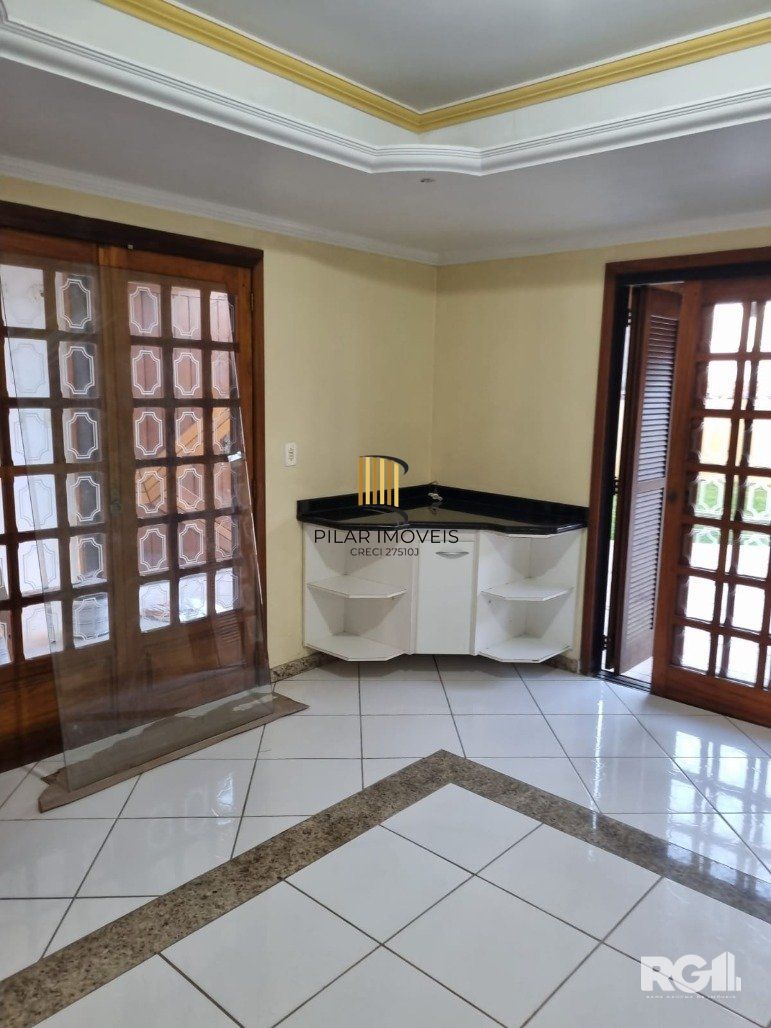 Casa 4 dormitórios no bairro Ermo