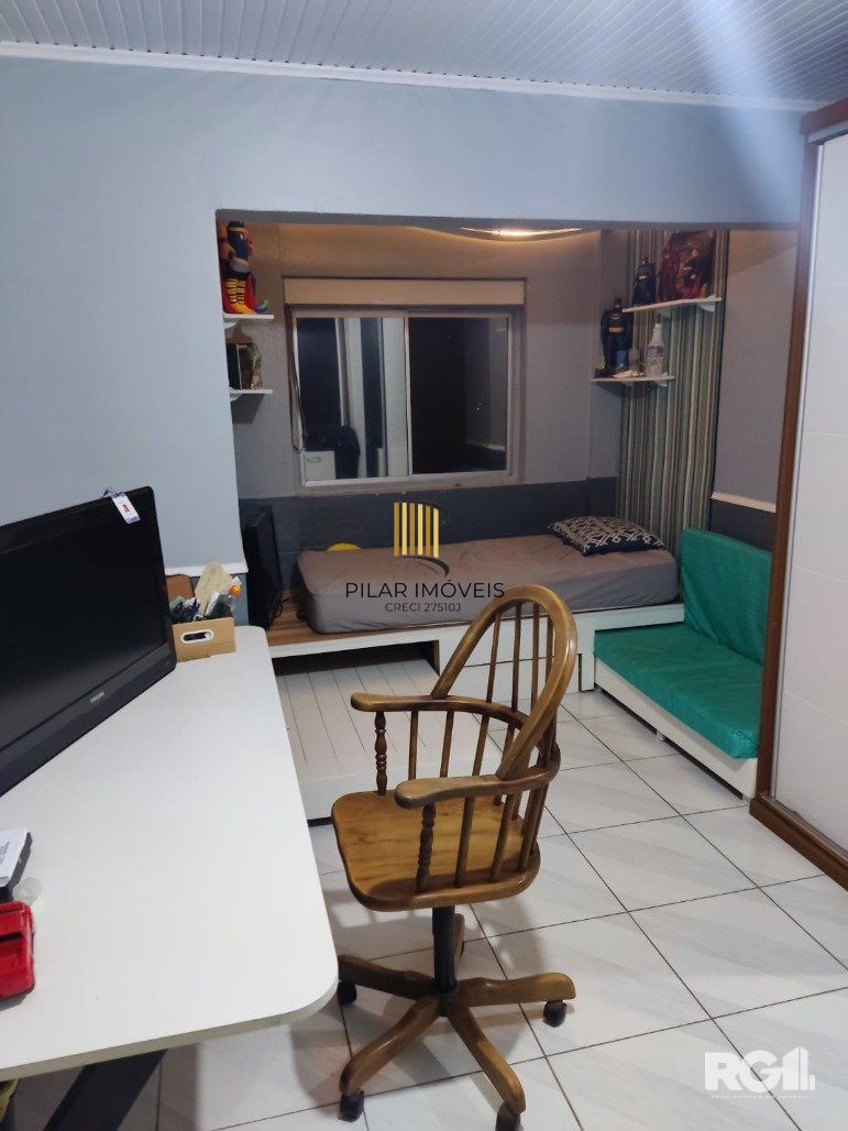 Casa 4 Dormitório(s) Bairro Alegria