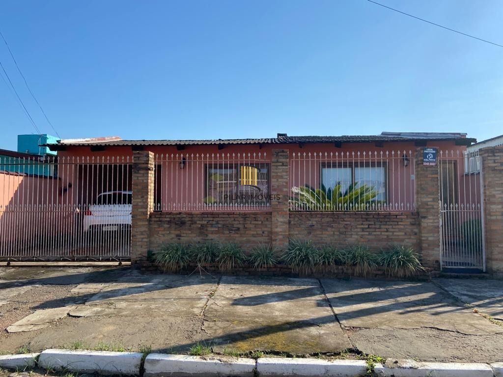 Casa 3 dormitórios no bairro Parque 35