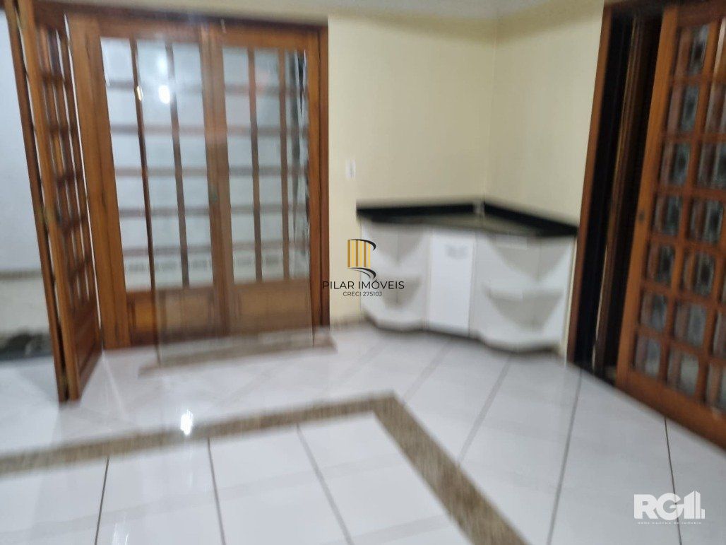 Casa 4 dormitórios no bairro Ermo