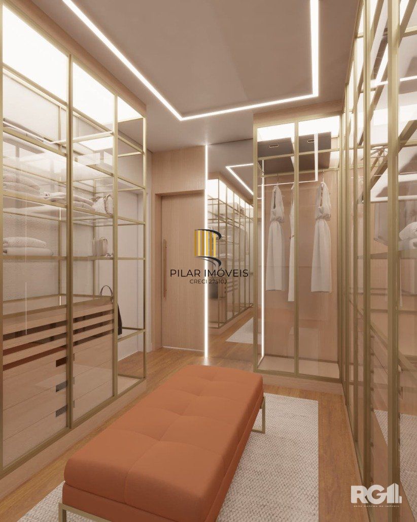 Casa com 3 Suites em Alphaville