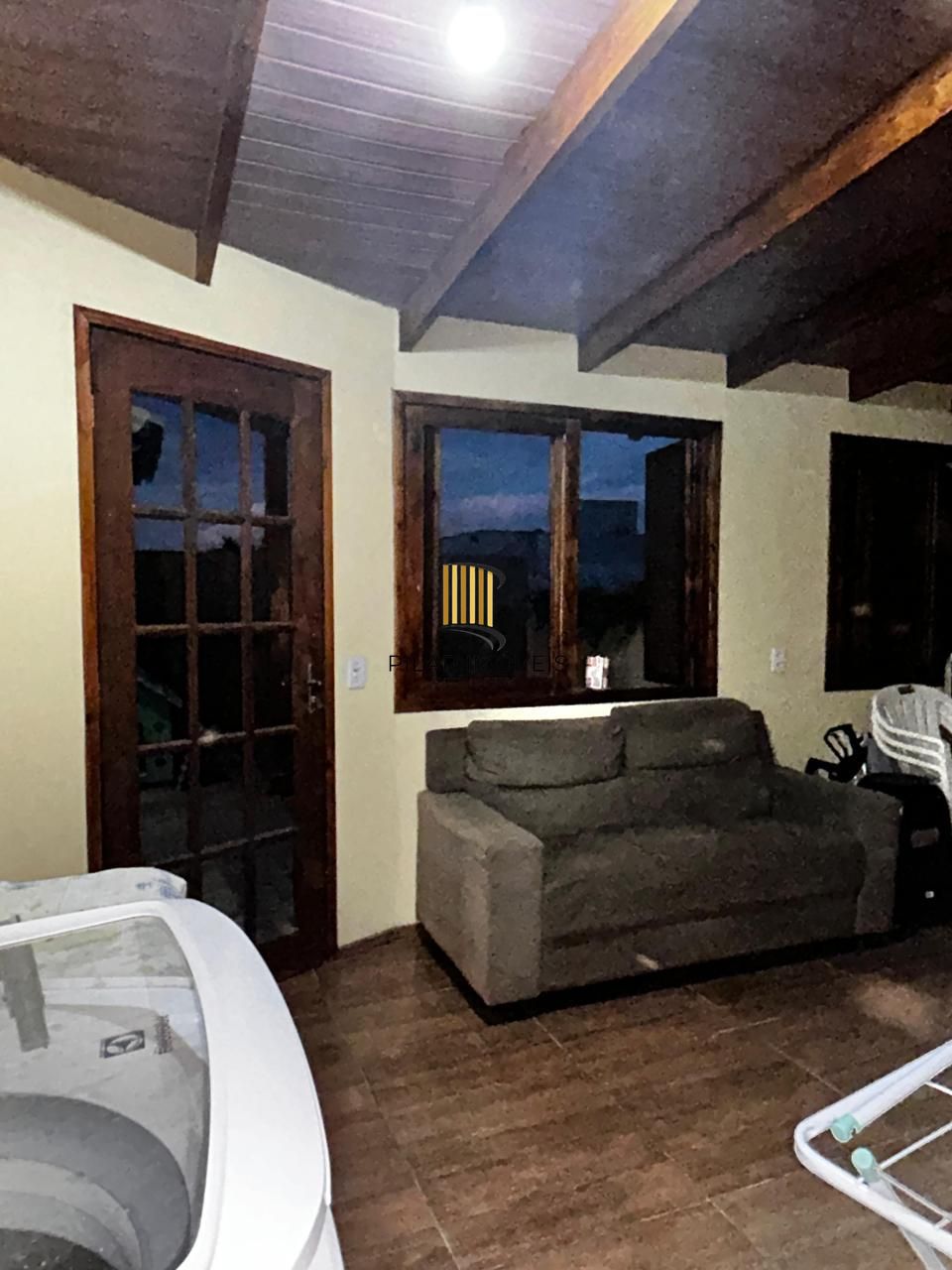 Casa 2 dormitorios com suite
