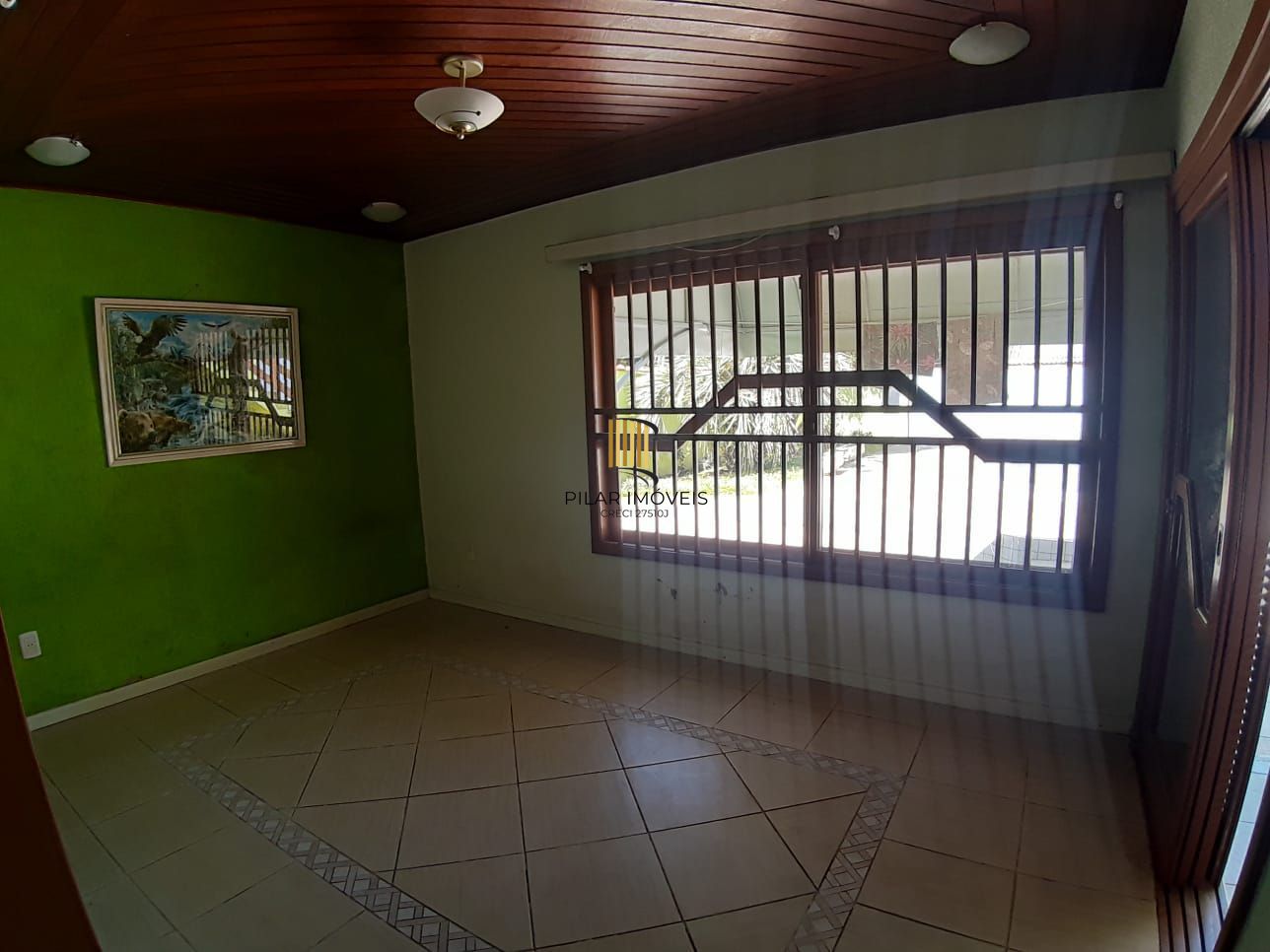 Casa com 4 dormitorios com 2 suites