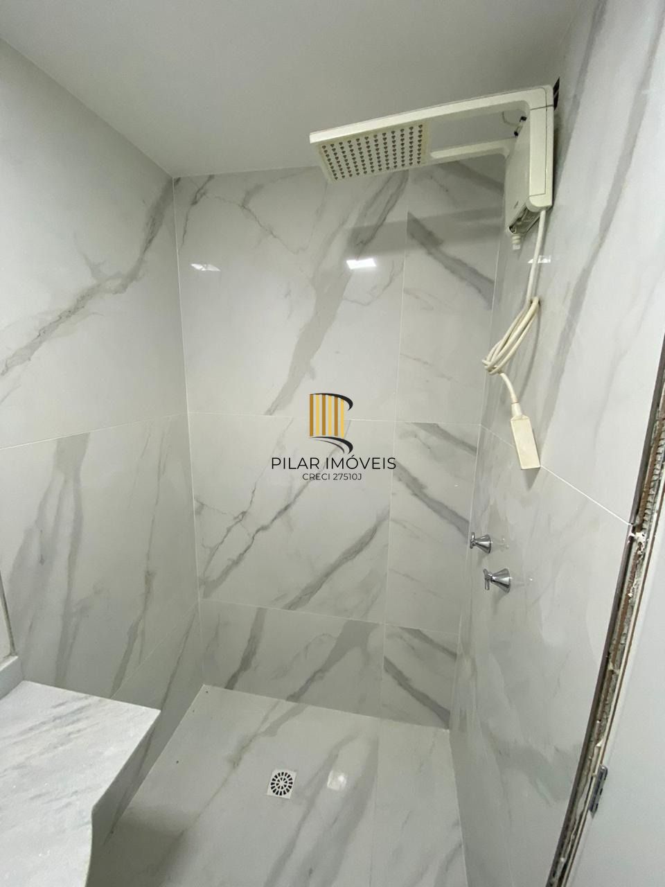 Apartamentos 2 Dormitorios com suite