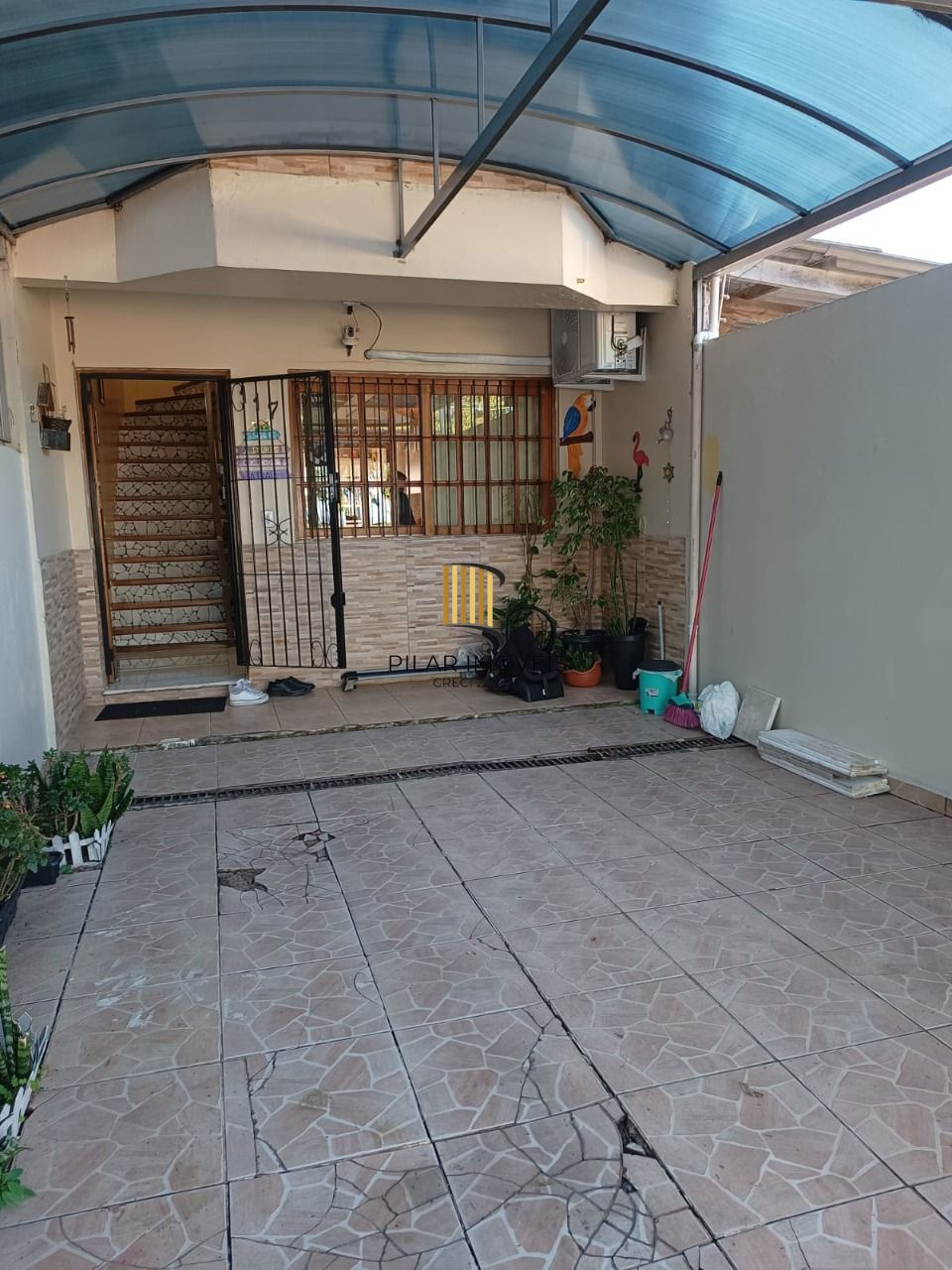 Casa Sobrado Com Excelente localização - Pilar Imóveis