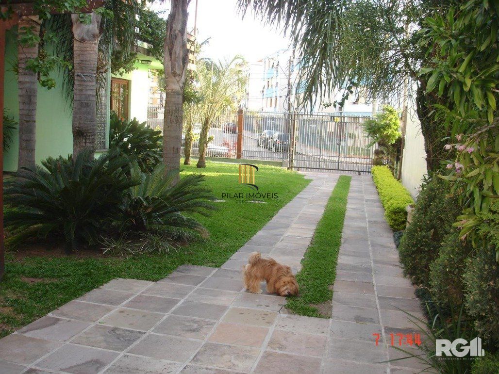 Casa 4 dormitórios no bairro Jardim Itu