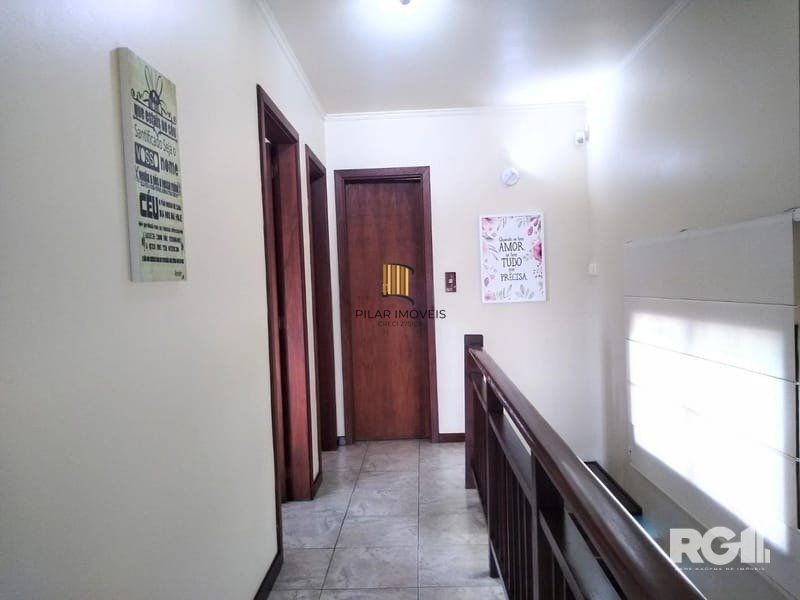 Casa sobrado com 3 dormitorios sendo 1 suite