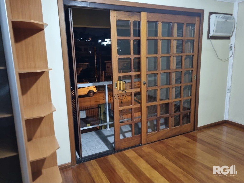 Casa 4 dormitórios no bairro Ermo
