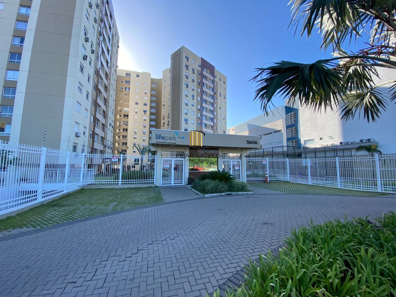 Apartamentos 2 Dormitorios com suite