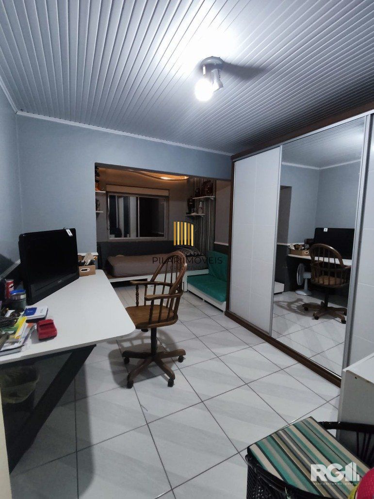 Casa 4 Dormitório(s) Bairro Alegria