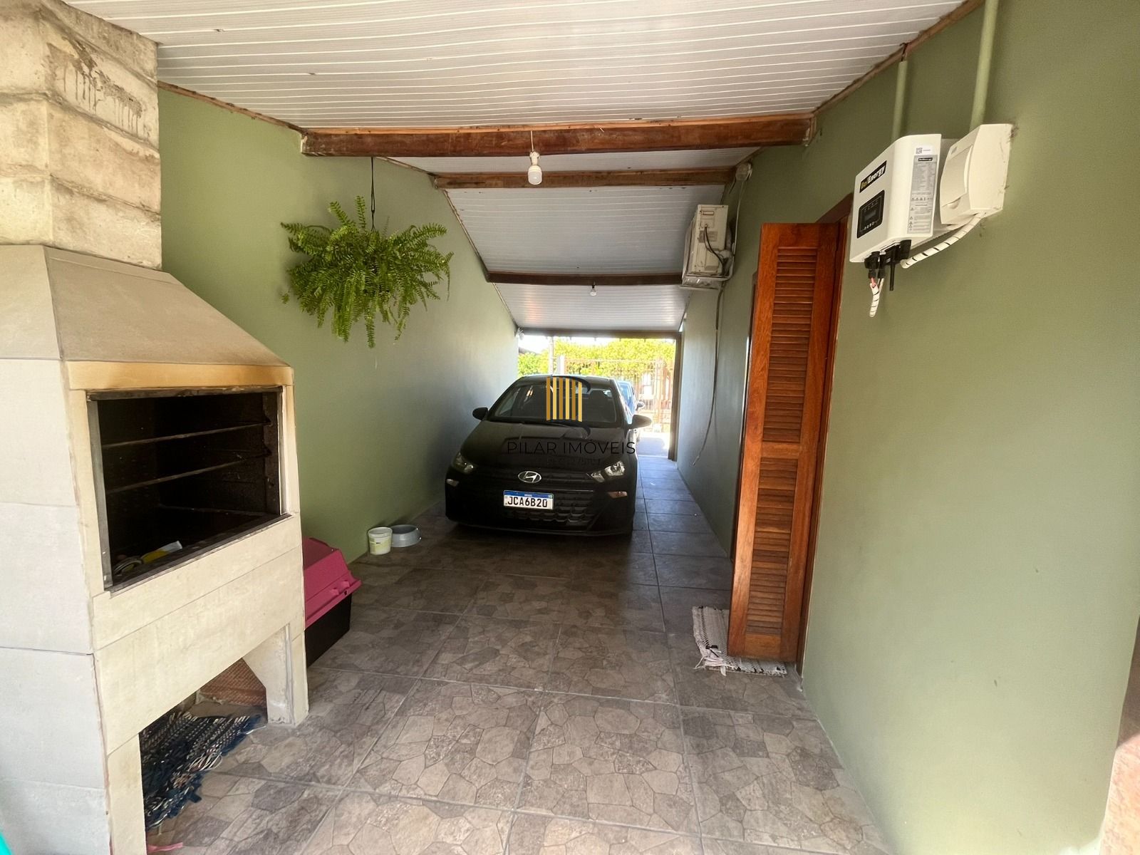 Casa 3 dormitorios com amplo patio