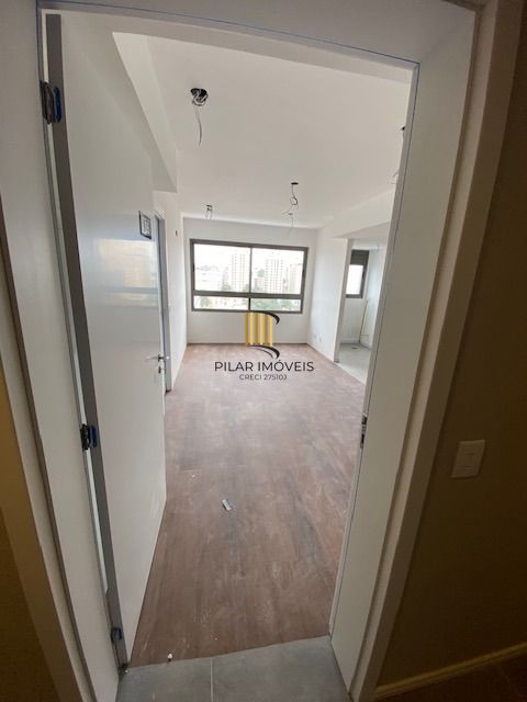 Apartamento com 01 dormitorio sendo suite master