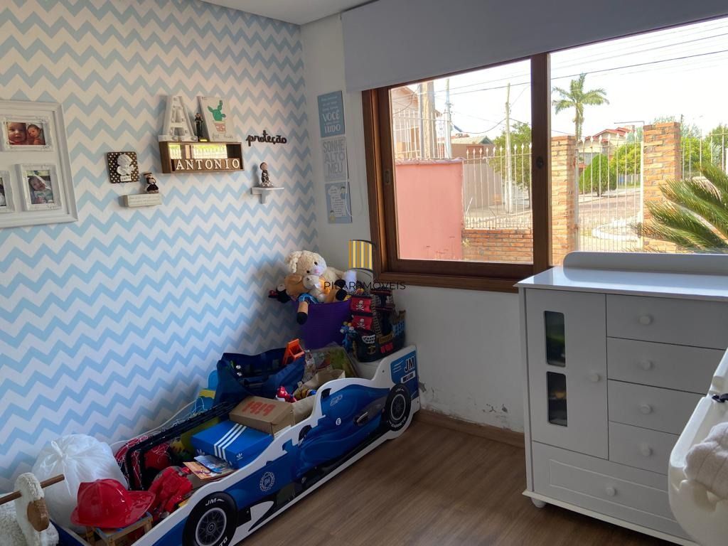 Casa 3 dormitórios no bairro Parque 35