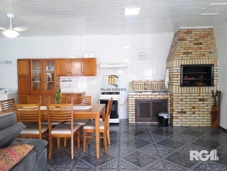 Casa sobrado com 3 dormitorios sendo 1 suite