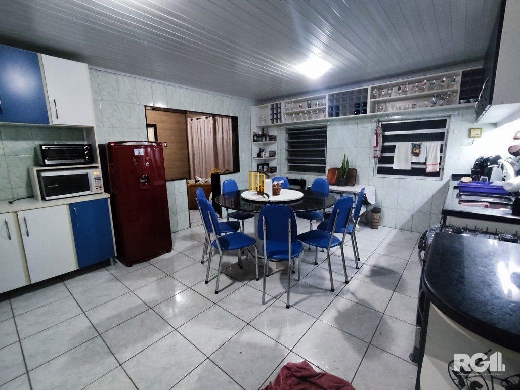 Casa 4 Dormitório(s) Bairro Alegria