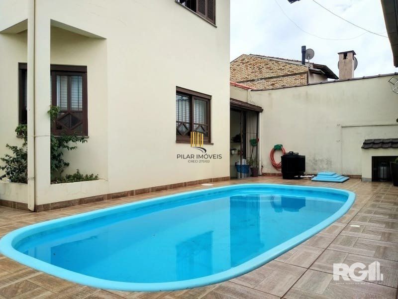 Casa sobrado com 3 dormitorios sendo 1 suite
