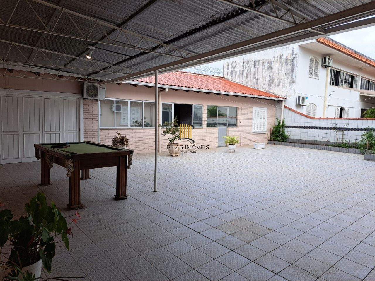 Sobrado 4 dormitorios com Excelente localização