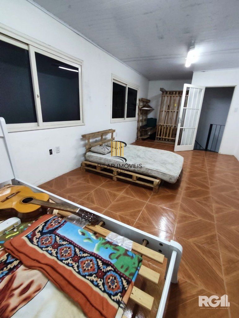 Casa 4 Dormitório(s) Bairro Alegria