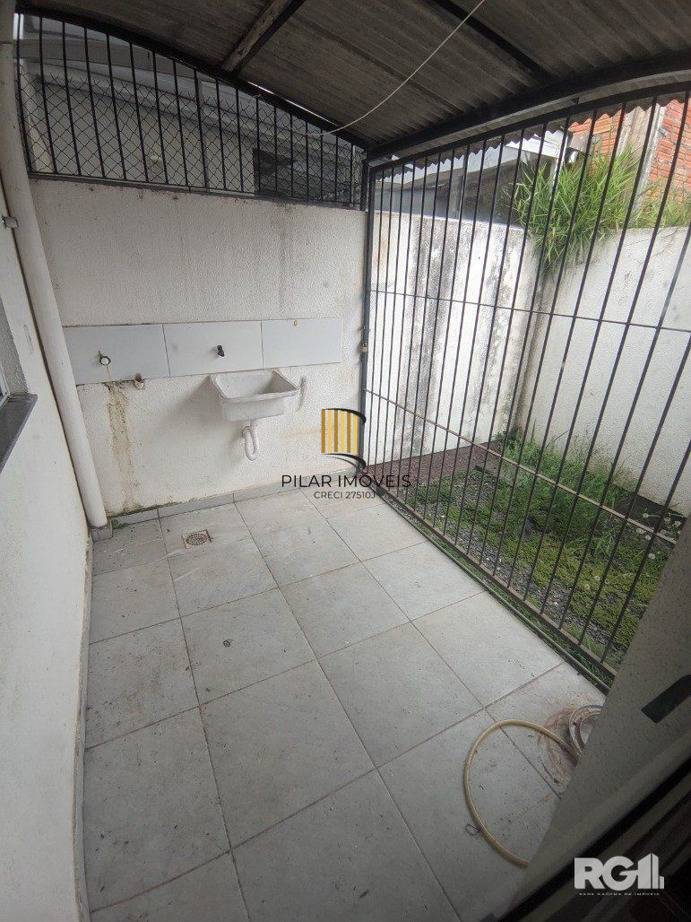 Casa de Condomínio 2 dormitórios no bairro Jardim dos Lagos