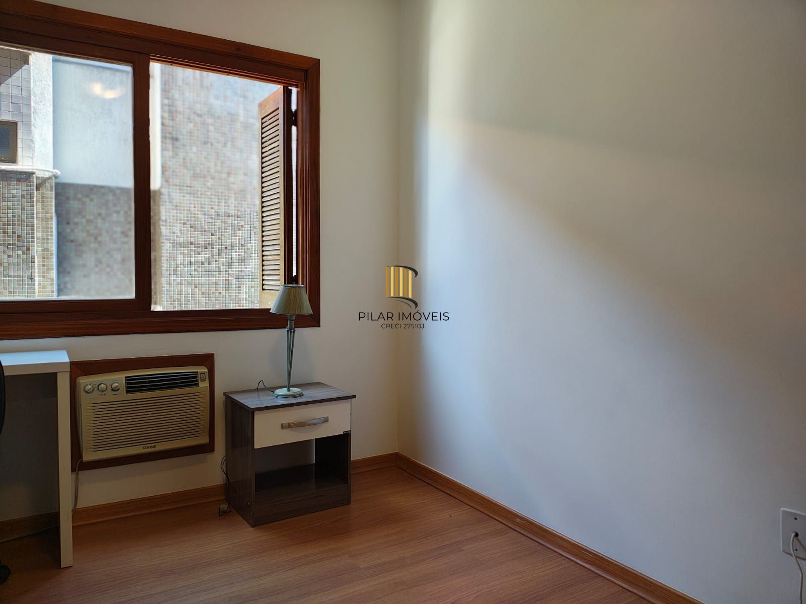 Apartamento Av Guaporé, 2 dormitórios, 2 vagas, churrasqueira