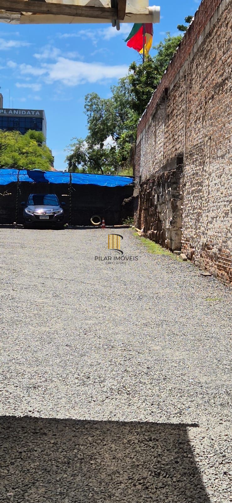 Excelente terreno no centro de Canoas, com 374 m2 (11X34)