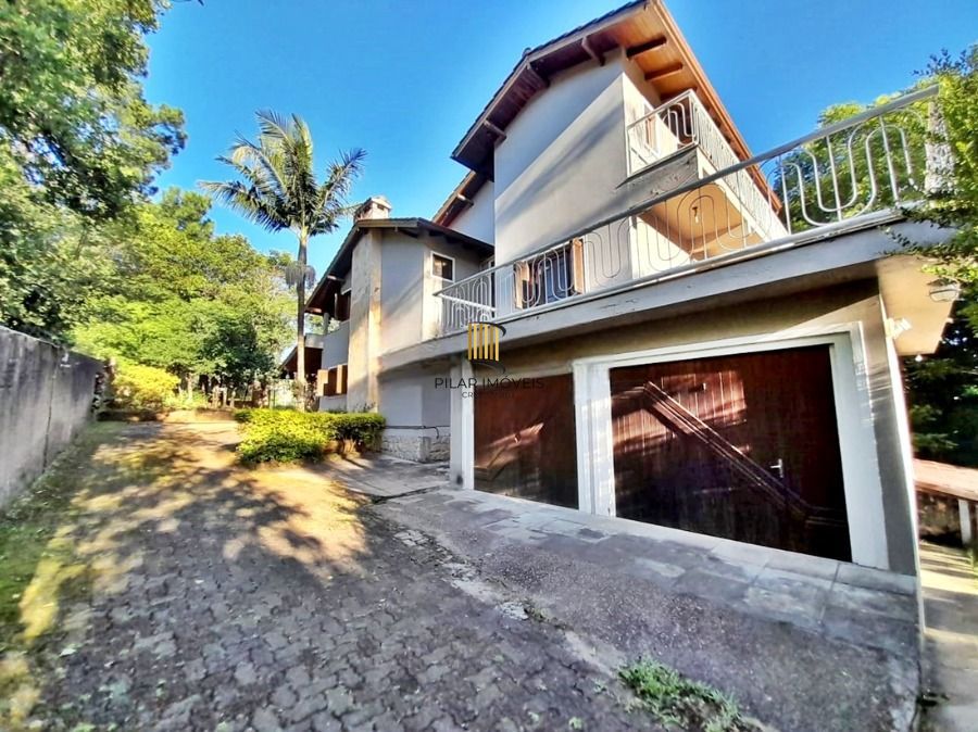 Casa 5 dormitórios no bairro Vila Nova