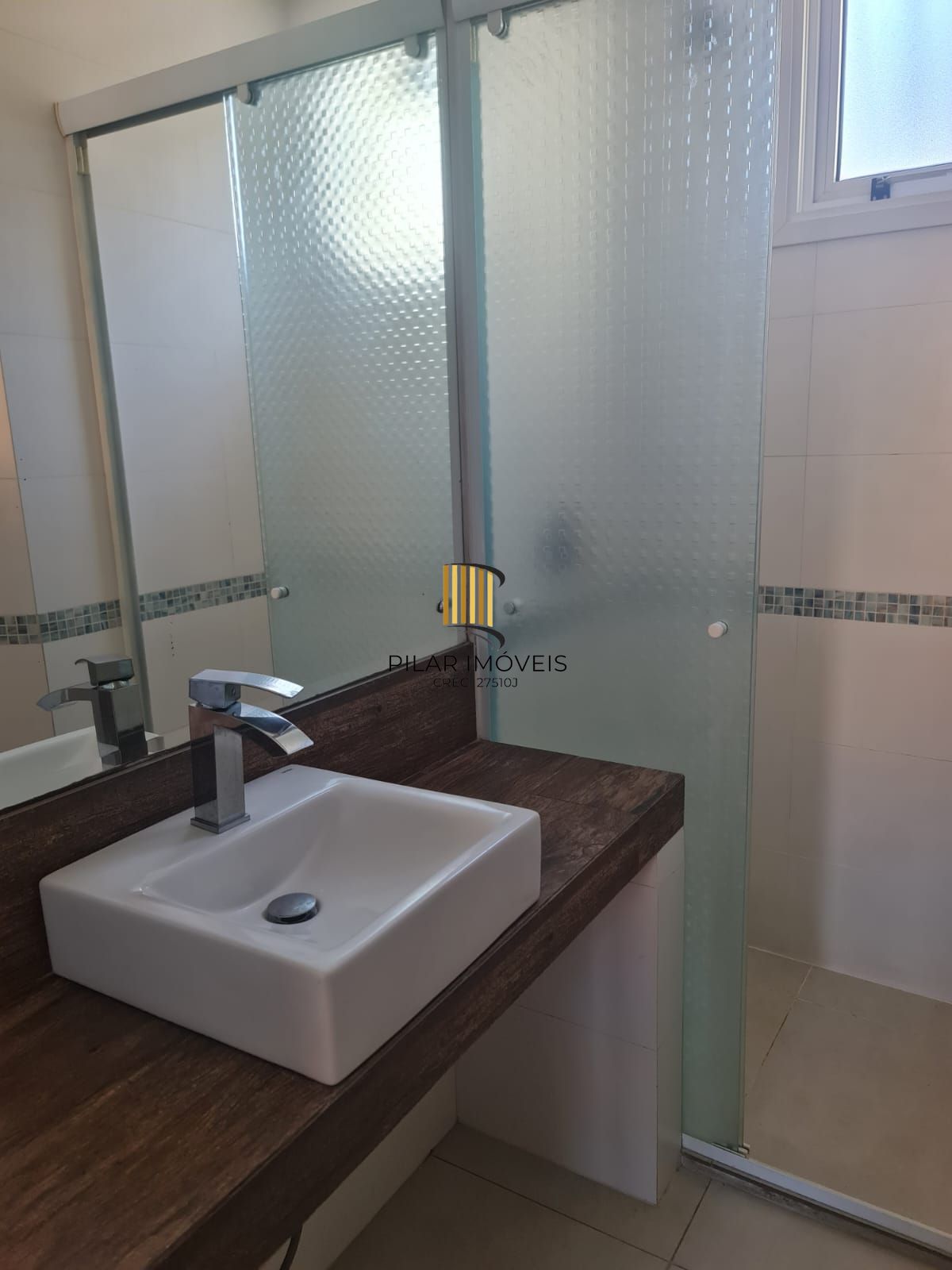 Casa em condominio no bairro Cristal