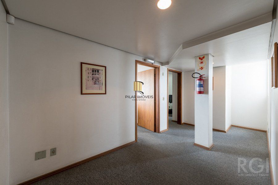 Predio para Venda - 2203.23m², 0 dormitórios, 30 vagas - São João