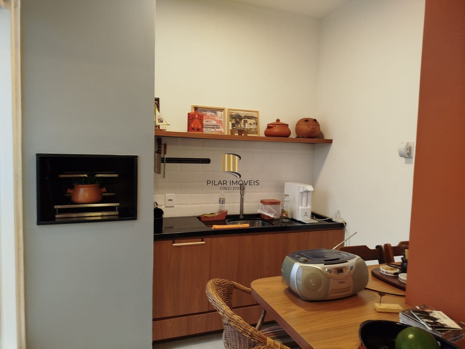 Venda Apartamento  03 dormitórios, transformados em 02, sendo um deles suíte Moinhos de vento Porto Alegre
