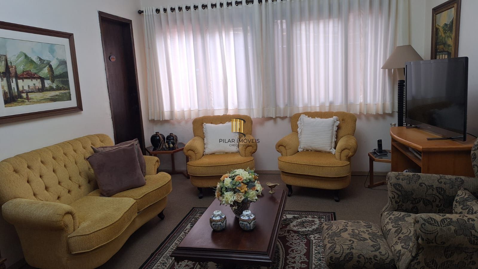 **Apartamento Mobiliado de 3 Quartos à Venda em Porto Alegre, Rio Grande do Sul**