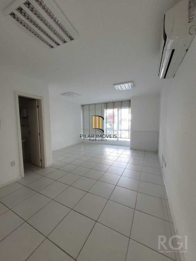 Conjunto/Sala para Venda - 33.86m², 0 dormitórios, Petrópolis