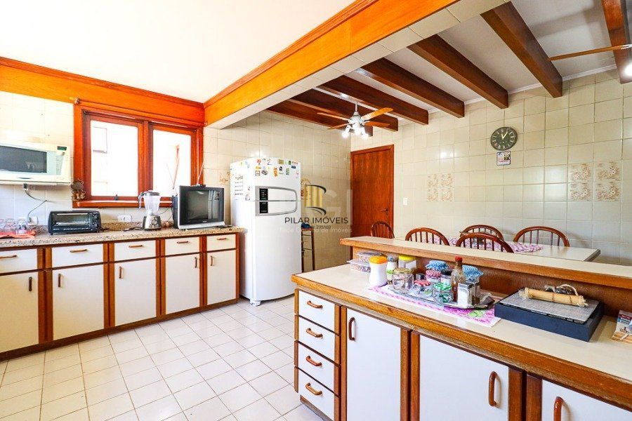 Apartamento para Venda - 172.8m², 3 dormitórios, sendo 1 suites, 1 vaga - Menino Deus