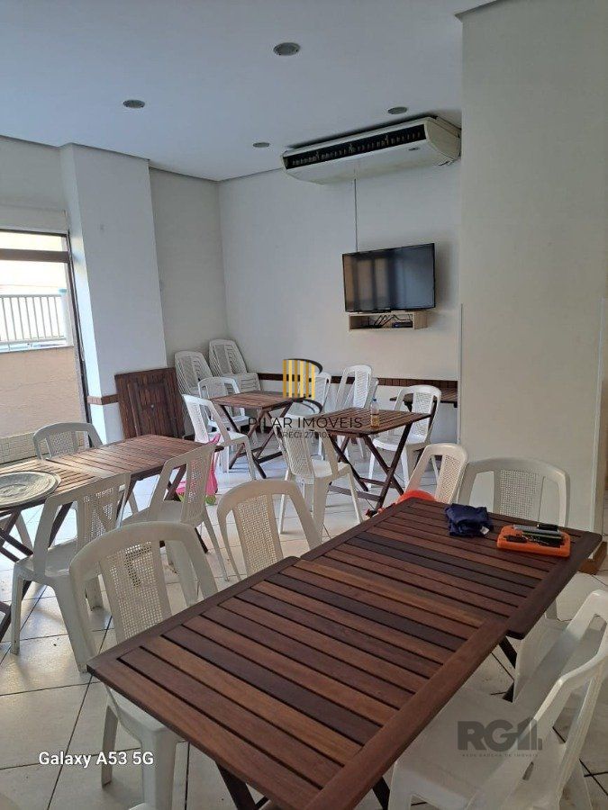 APARTAMENTO 2 DORMITÓRIOS SUITE  VAGA  FLORESTA PORTO ALEGRE  COM 84,48 m²