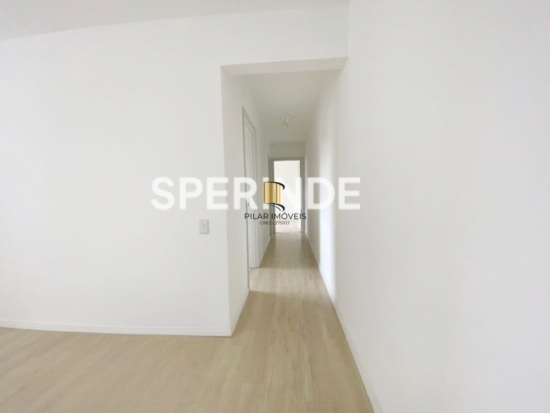 Ótimo apartamento de 02 dormitórios, área de serviço com banheiro auxiliar e 01 vaga de garagem no bairro Boa Vista