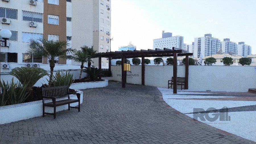 Apartamento 2 dormitórios no bairro Vila Ipiranga